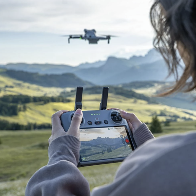 DJI - Mini 5 Pro Fly More Combo avec radiocommande DJI RC 2