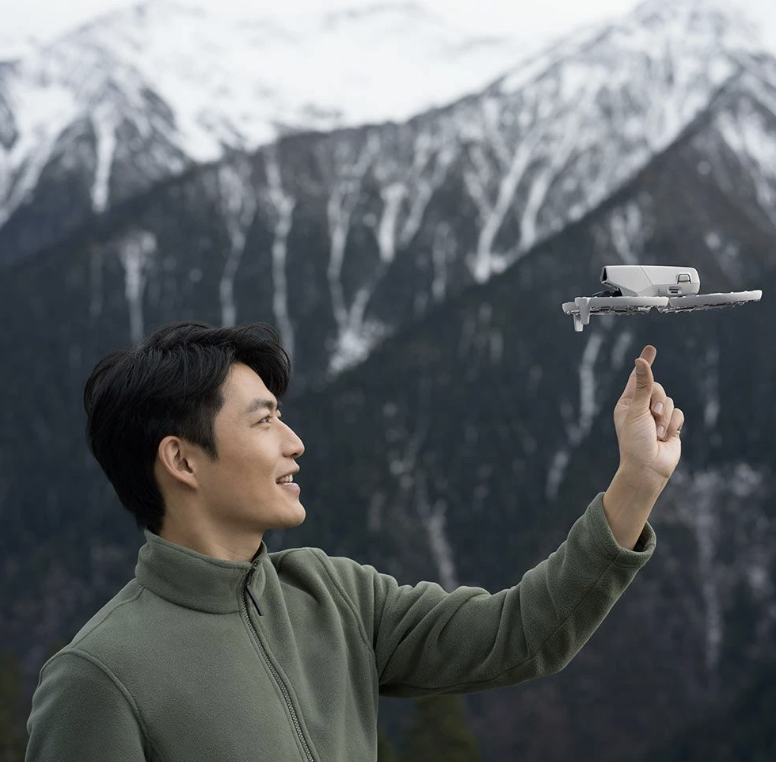 DJI - Flip avec radiocommande DJI RC-N3