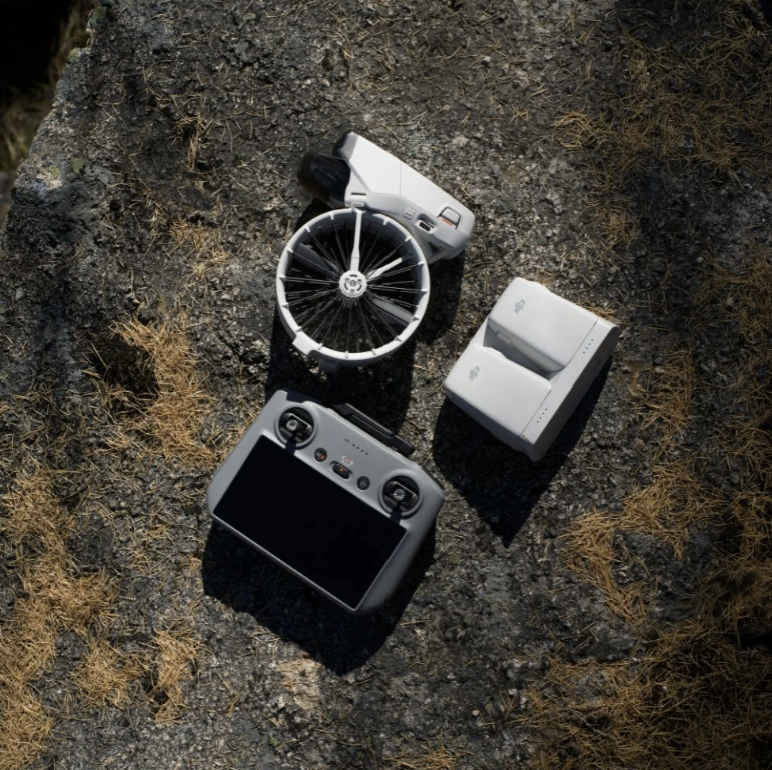 DJI - Flip Fly More Combo avec radiocommande DJI RC 2