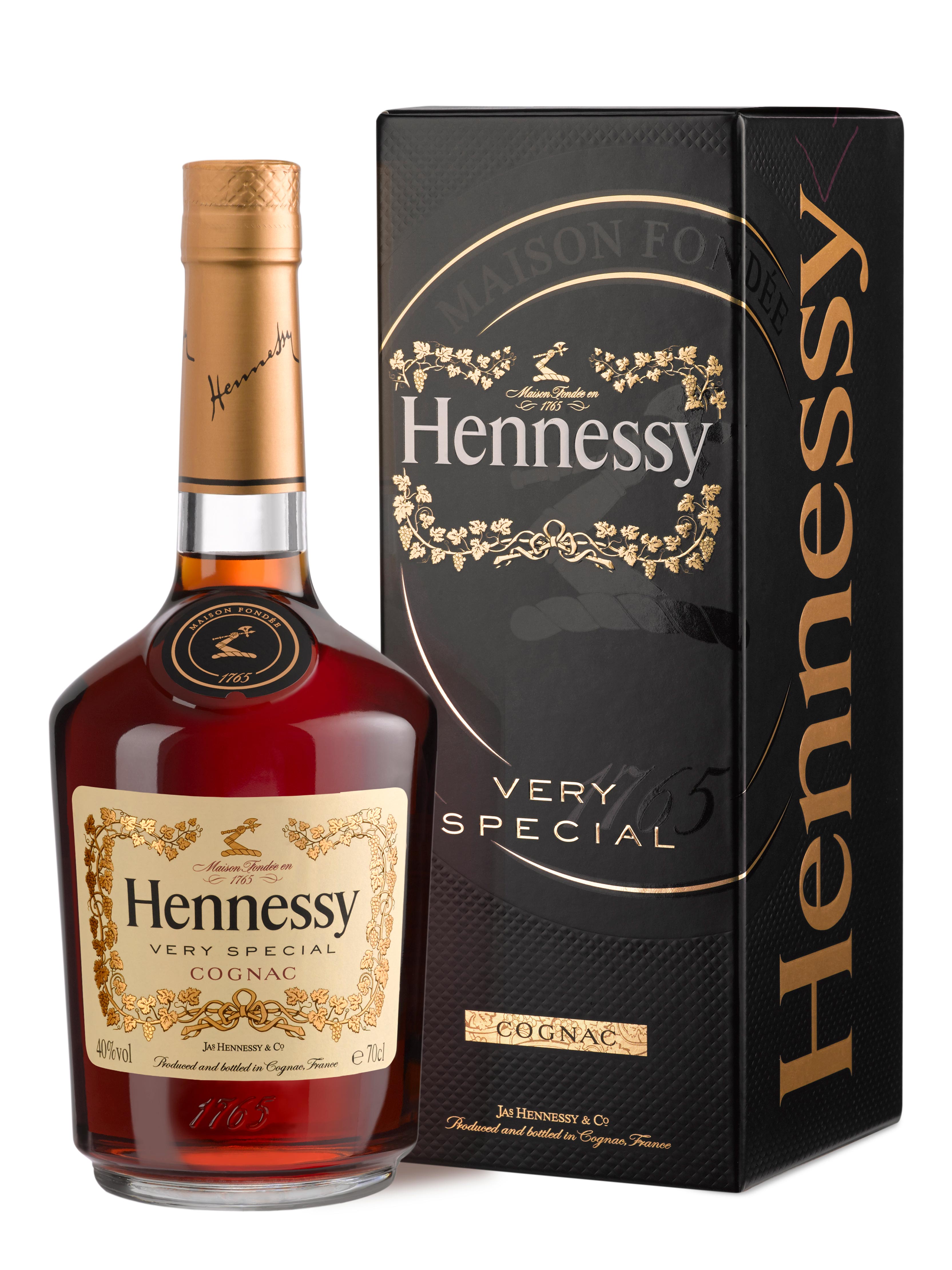 Hennessy V.S - Bouteille sous coffret - 70 CL